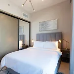 Keyrock Living - Luxury Furnished 2 Bedroom In Business Bay With Jacuzzi - Binghatti Canal
