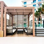 Stylish 1-Bedroom Retreat In Prime Gardens , Arjan