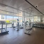 Stylish Eaton Place Studio In Jvc