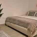 Deluxe Studio - Stylish & Cosy In Luma22