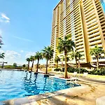 Top Floor Luxurious Apt In Jvc, Near Marina