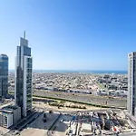 1Br Forte 2, Skyline City View