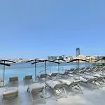 2Br Grand Bleu T1 With Palm View Emaar Beach Front By Vibel
