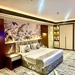 Raintree Rolla Hotel