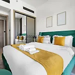 High-Floor And Spacious 1Br At Binghatti Emerald