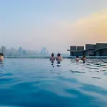 Studio At Seven Palm - Infinity Pool