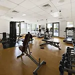 Elegant Studio Downtown 5 Minute Walk To Burj Khalifa & Dubai Mall