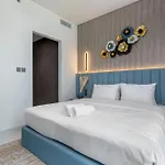 Luxury Apartment In Dubai Center, District One
