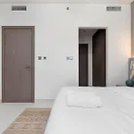 Luxury Apartment In Dubai Center, District One