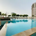 Luxe Escape At Dubai Hills