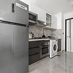 Stylish Studio Close To Metro At Pearlz By Danube