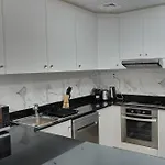 46Th Flr Marina Luxury Stay