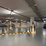 2 Bed Apartment In La Riviera Tower, Dubai Marina Near Metro And Mall, 12-Min Walk To Jbr Beach!