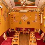 Vista City Hotel