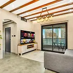 Luxury 2Br Apartment With Full Marina Views