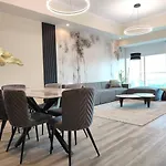 37Th Flr Lux Stay In Business Bay