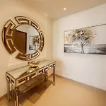 Elegantescapes - Large 2Br W Marina And Sea View