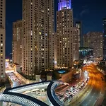 Luxury Waterfront Marina Stay