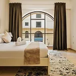 Cosy 4Br Apartment On Jbr Beach - Close To Shops & Dining, Perfect For Families & Groups - By Sunkissed Holiday Homes