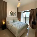 Cozy 1 Bedroom Apartment Near Downtown