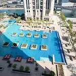 Brown Stone - Canal View Five Star Residence