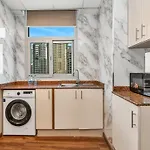 Spacious High Floor Apartment Dubai Marina