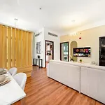 Spacious High Floor Apartment Dubai Marina