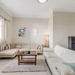 Waves - Spacious 1Br With Balcony & Cozy Interiors In Jvc