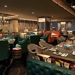 Vacay Lettings - Loft Downtown Dubai