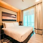 Emaar Fashion Avenue One Bedroom - Formerly Address Dubai Mall Four Apple Holiday Homes