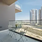 Studio With Balcony Close To Downtown