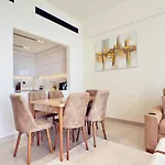 1103 I Fantastic Stay At Binghatti Lavender, Jvc