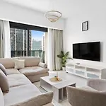 Spacious 2 Bedroom In Act1 Act 2 Downtown