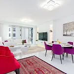 Stylish Apartment With Stunning View