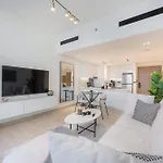 Awesome 1-Bedroom Apartment Perfect For 4 In Jvc Near To Dubai Miracle Garden