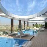 Modern Studio With Rooftop Pool And Gym In Jvc