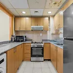 Modern Living Nestle With1Bedroom- Full Kitchen