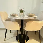 Dvr Studio Apartment In Azizi Riviera