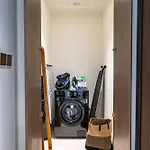 Homes Beyond I Newly Furnished 1Br With Beach Access