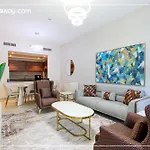 Luxurious And Spacious 2Br Plus Maid Room Eleganz Apt