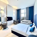 Al Manara Classic Lux Studio