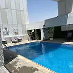 Astonishing Studio Apartment For 2 In Sports City