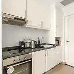 Silkhaus Beachside Studio In Palm Jumeirah