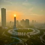 Fully Furnished Sapphire Studio In Jvc, Short Drive To Dubai Marina, Jbr, Downtown Dubai