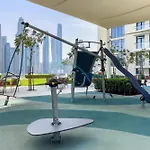 Dubai Harbour & Sea Views 1 Bedroom Near Key Landmarks, Marina Vista T1, Emaar Beachfront By Deluxe Holiday Homes
