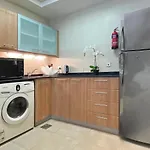 Cozy Studio Dubai Marina By Beach & Metro Z1503
