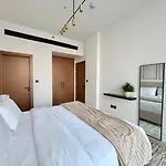 Relaxing 1Br Apartment In Jvc With Big Balcony