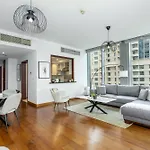 Amazing Views & Location Downtown Dubai 1 Br