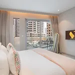 Vogue Condor Star Dubai Marina - Fully Renovated, Brand-New One Bedroom Apartment With Balcony And Infinity Pool Access