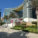 The Seven Palm